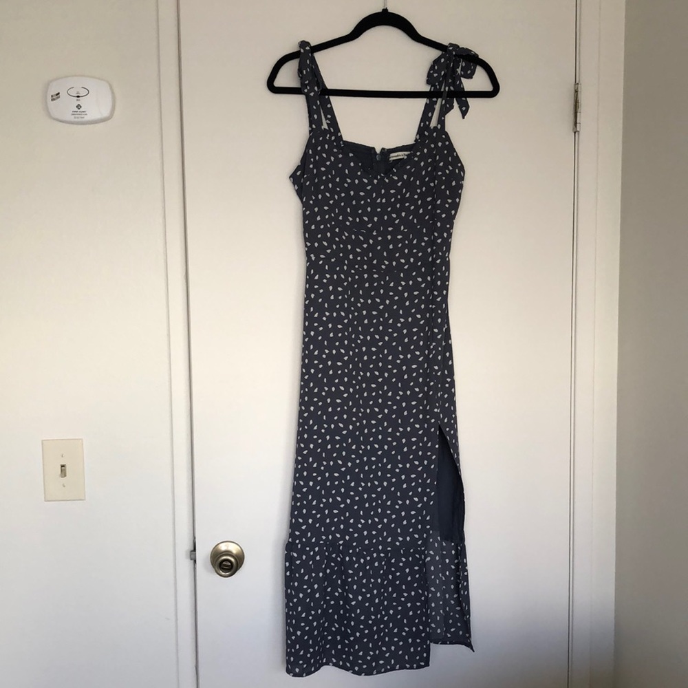 Abercrombie Tie Sleeve Mid-length Dress